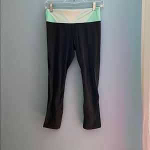 Lululemon run inspire crop size 4